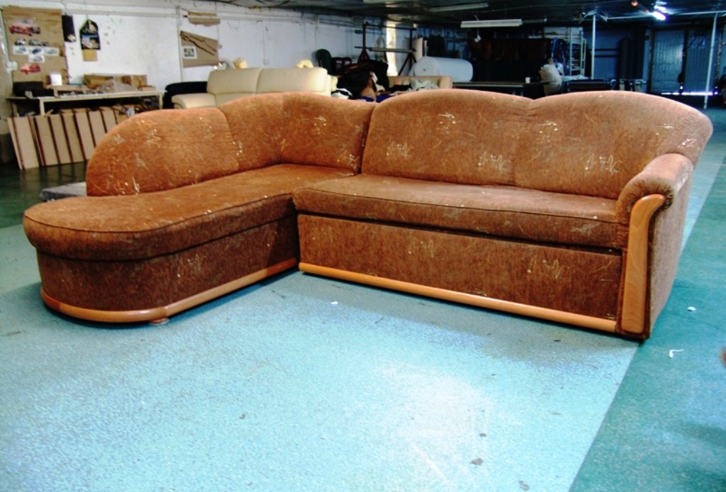 Renowacja mebli skórzanych - przed naprawą